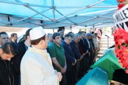 Giresun’daki Trafik Kazasında 5 Kişilik Yıldız Ailesi Gözyaşlarıyla Trabzon’da Ebediyete Uğurlandılar